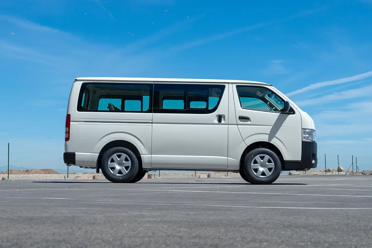 Hiace Bus