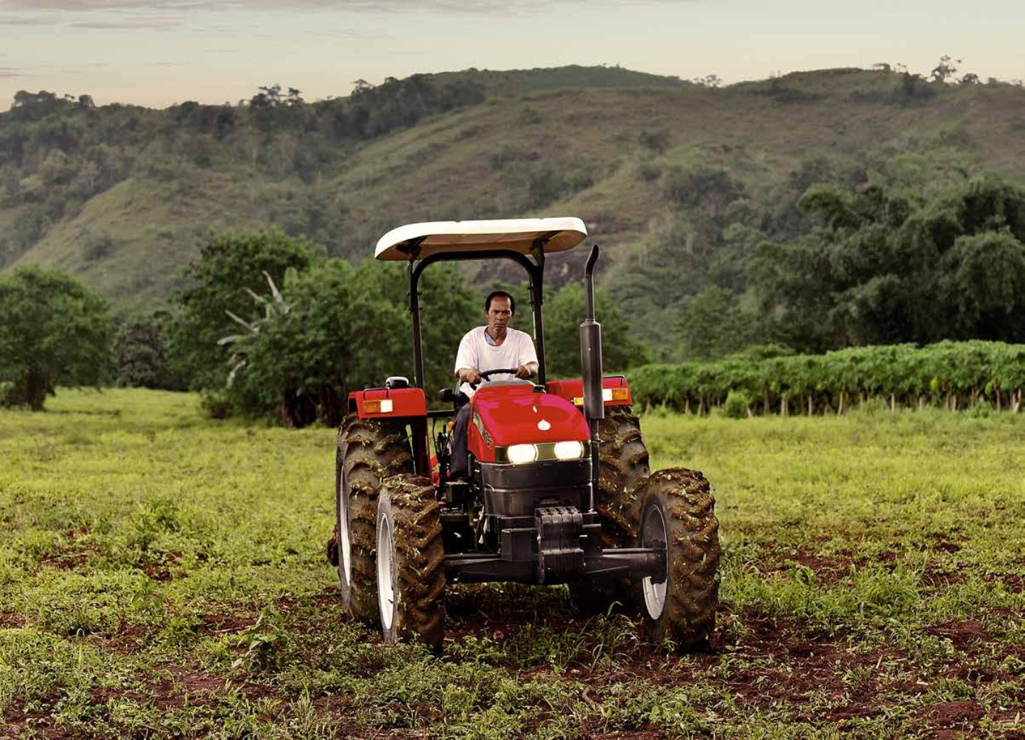 CASE IH agricultural equipment 2